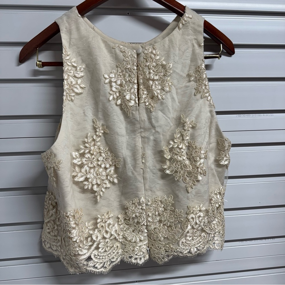 Donna Morgan Cream Embellished Sleeveless Tank Top
